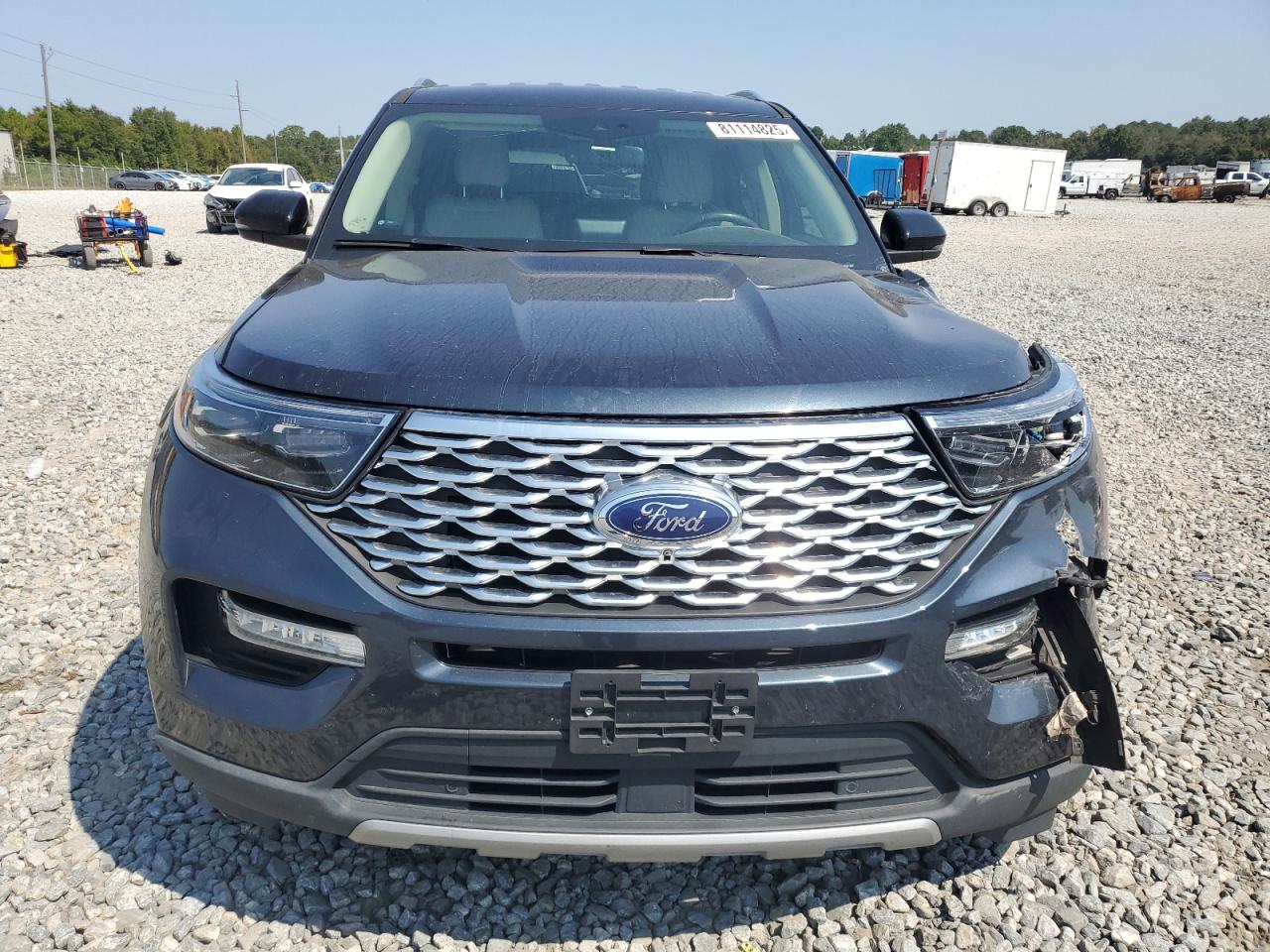 Ford Explorer Platinum Image 5