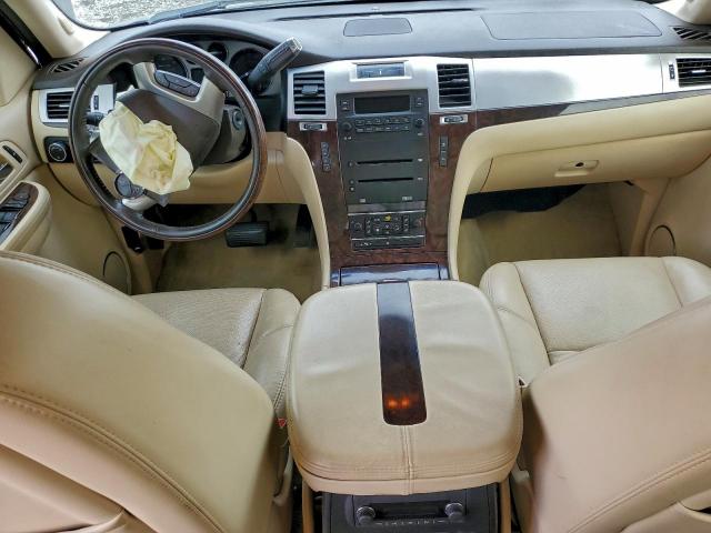 Cadillac Escalade Ext Image 3