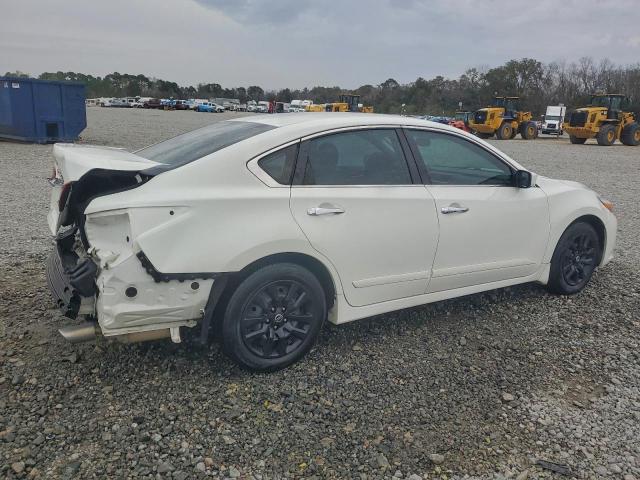 Nissan Altima 2.5 Image 13