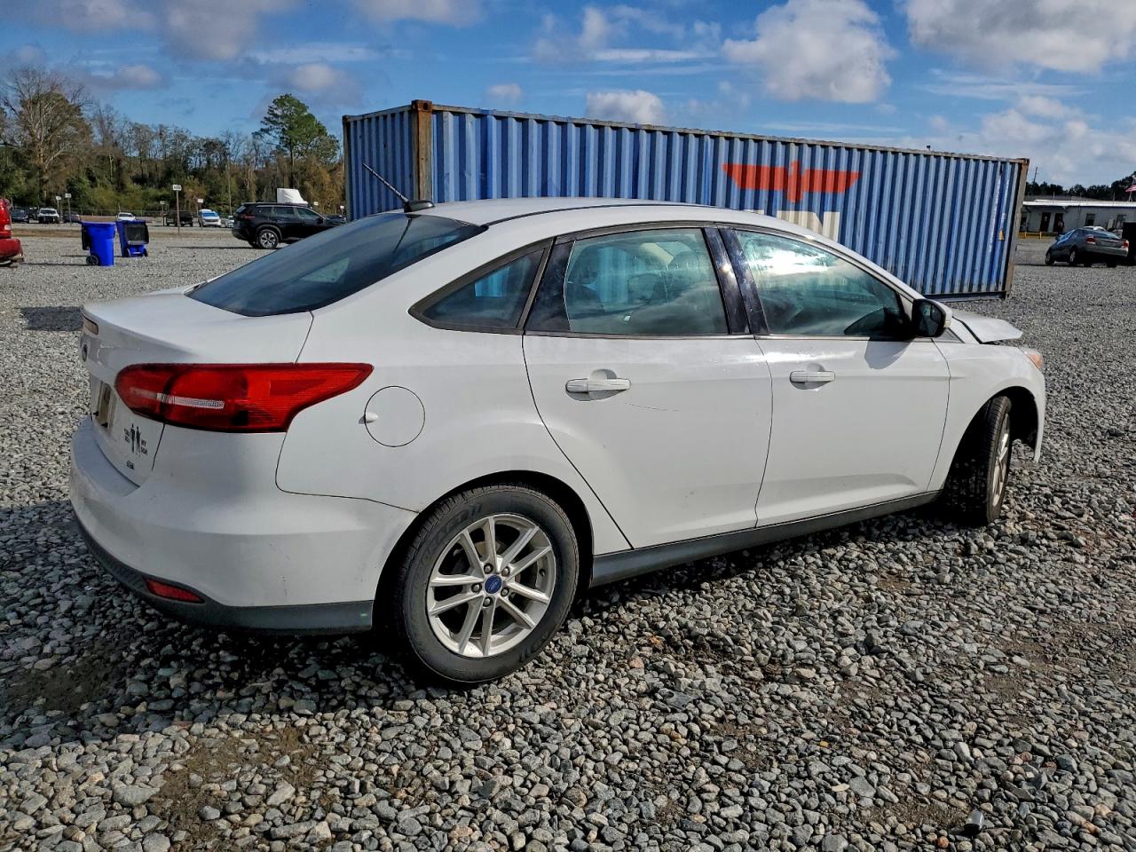 Ford Focus Se Image 8