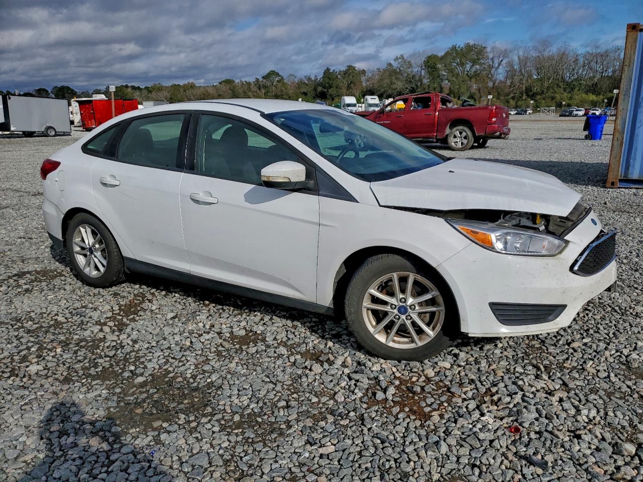 Ford Focus Se Image 11