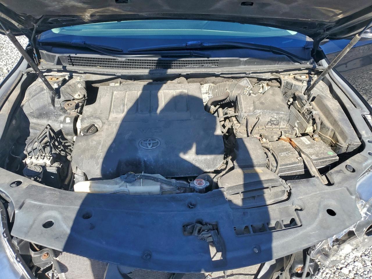 Toyota Avalon Base Image 10