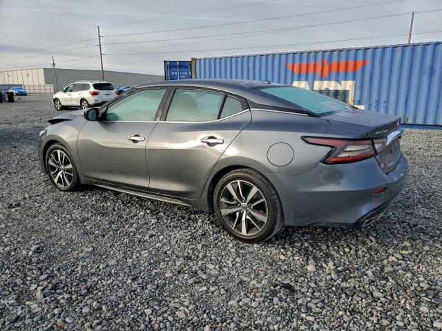 Nissan Maxima S Image 3