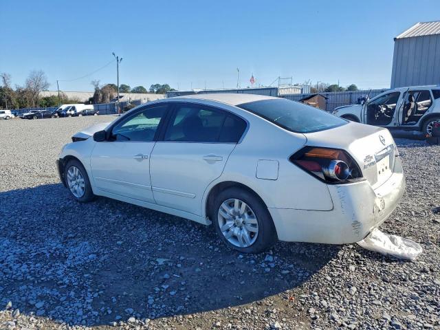 Nissan Altima Base Image 5