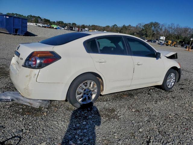 Nissan Altima Base Image 13