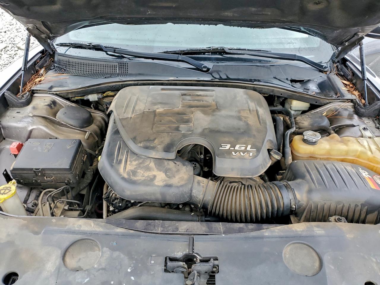 Dodge Charger Se Image 10