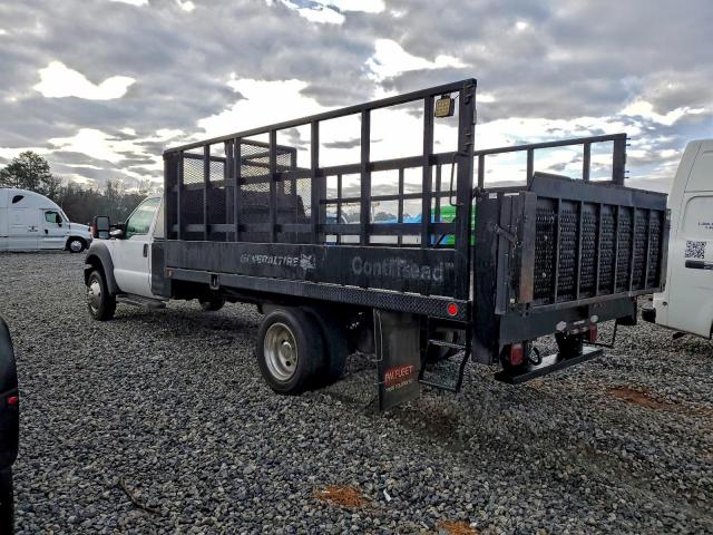 Ford F-550 Super Duty Image 3