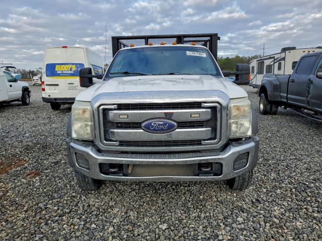 Ford F-550 Super Duty Image 8
