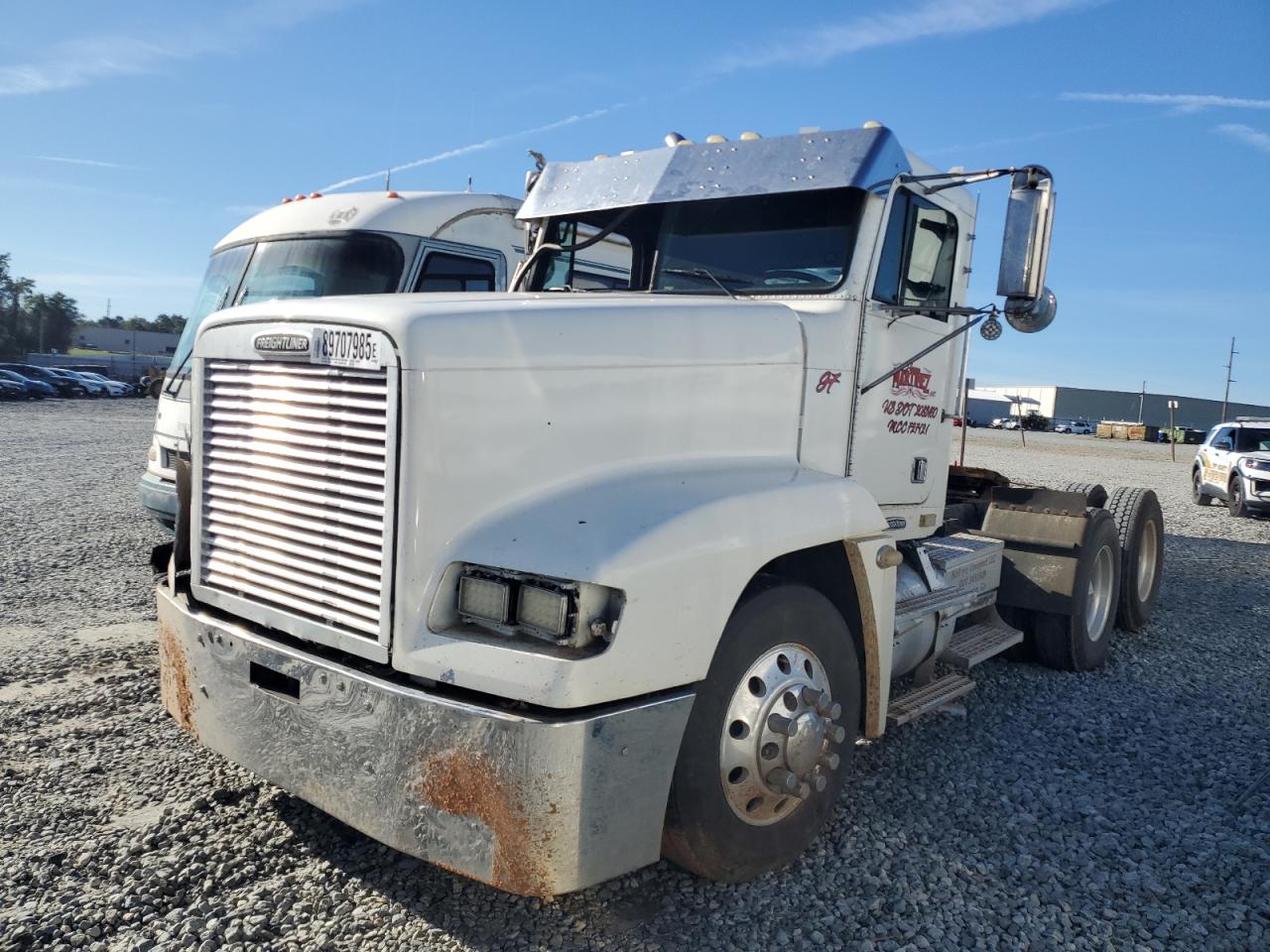 Freightliner Convention Fld120 Image 8