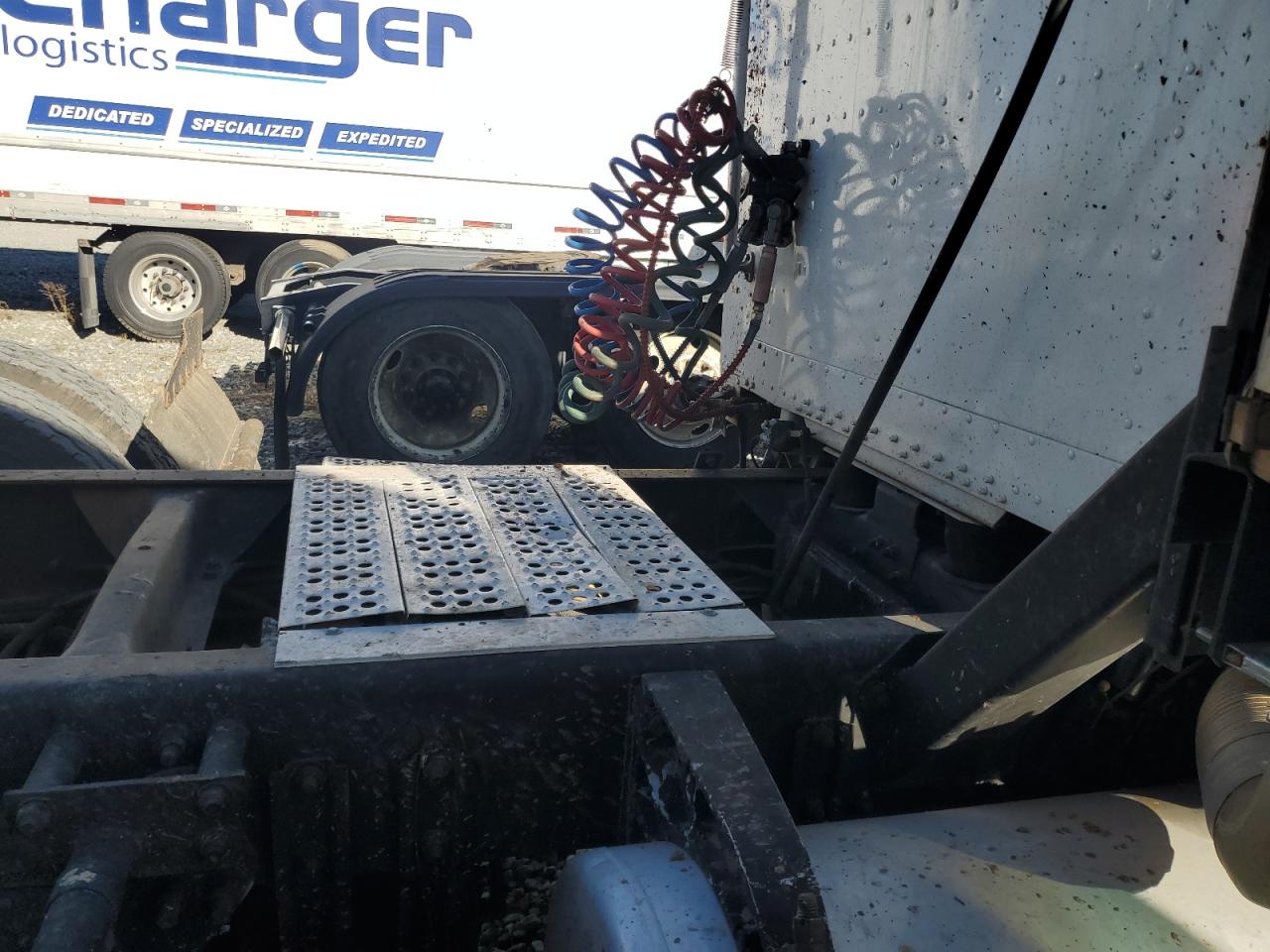 Freightliner Convention Fld120 Image 4