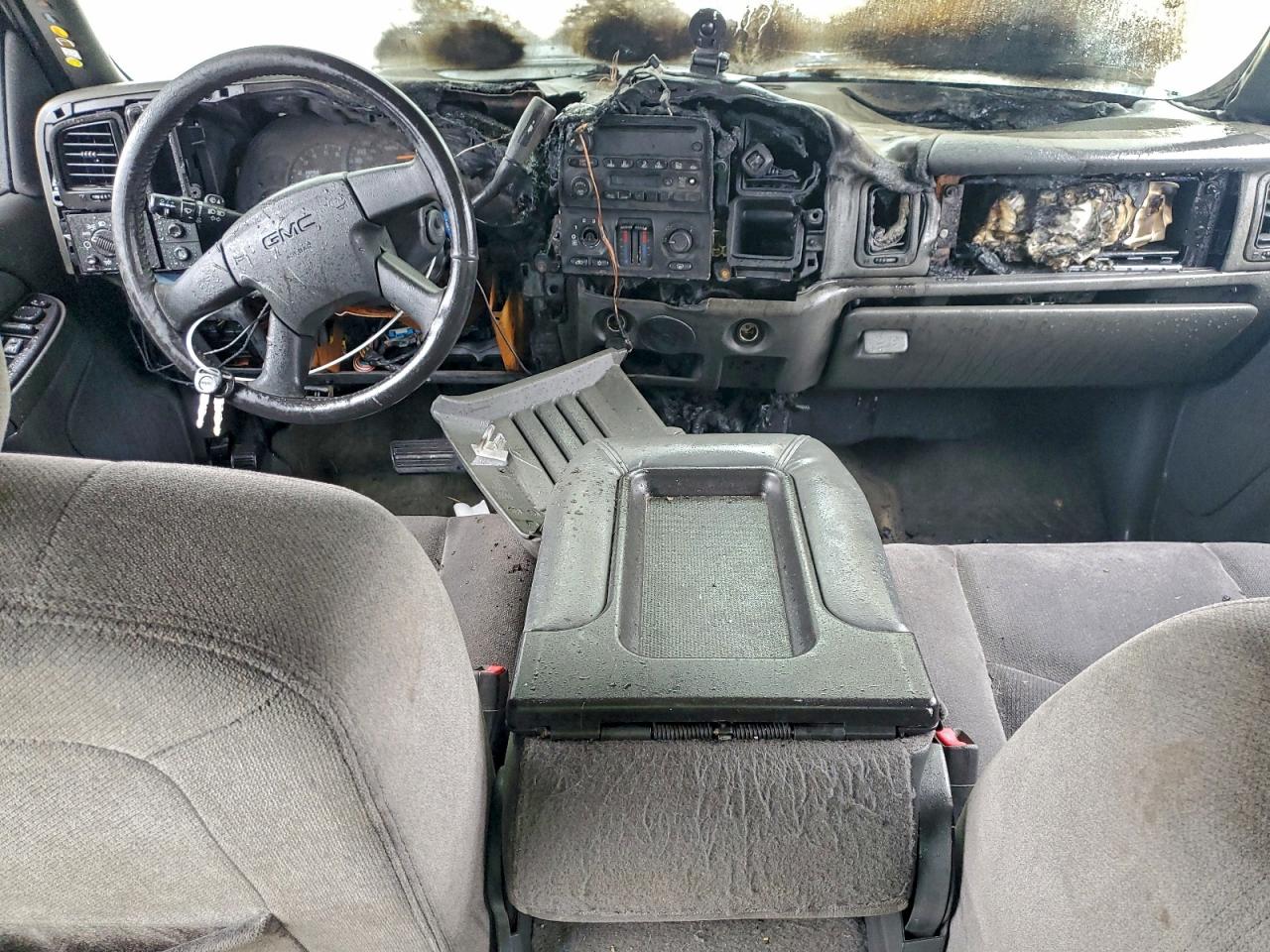 GMC Sierra C1500 Image 11