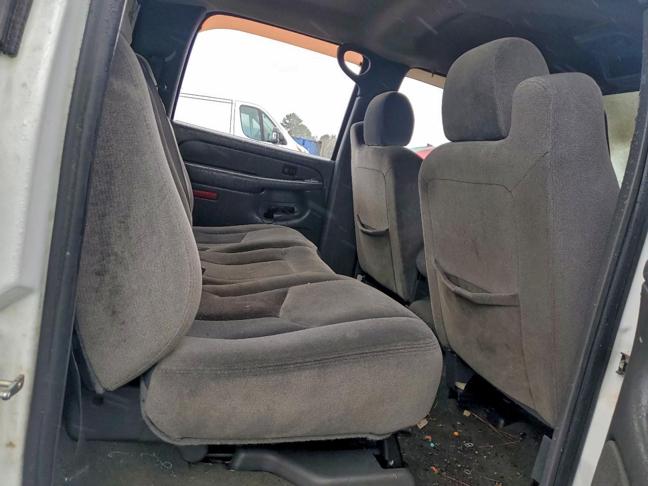 GMC Sierra C1500 Image 3