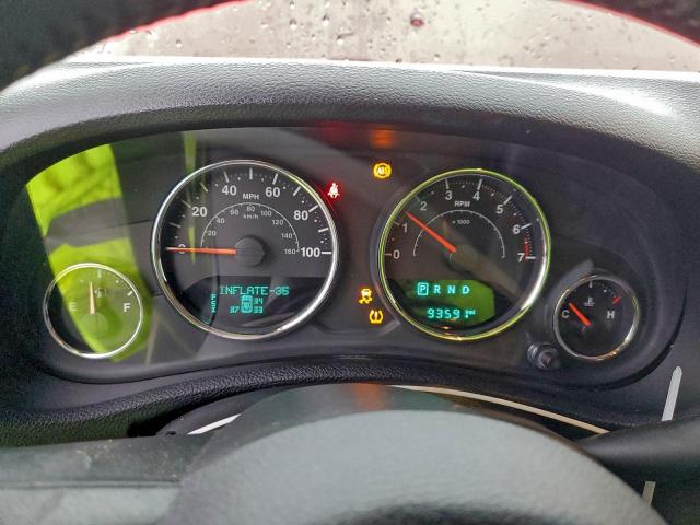 Jeep Wrangler Sahara Image 9