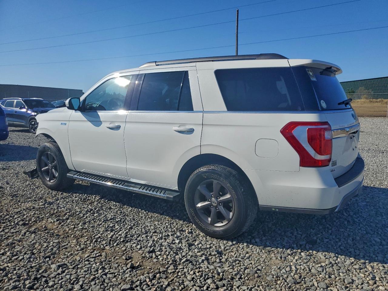 Ford Expedition Xlt Image 2