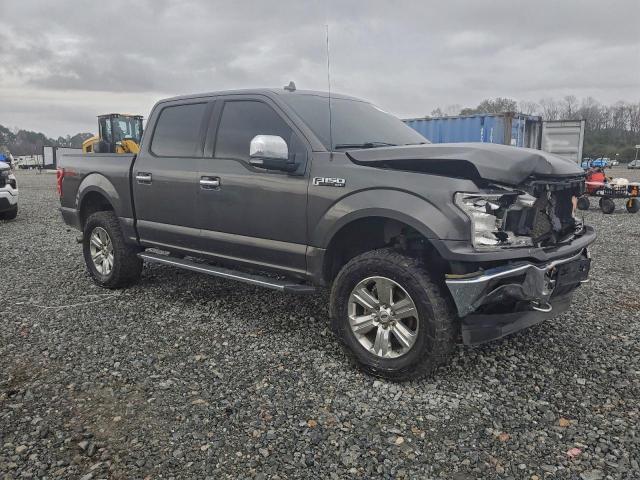 Ford F-150 Supercrew Image 4