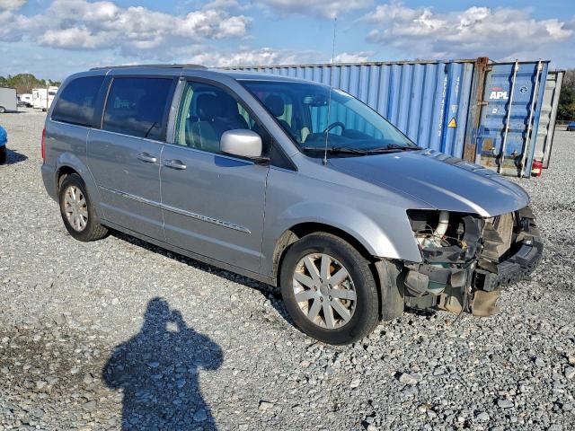 Chrysler Minivan Touring Image 3