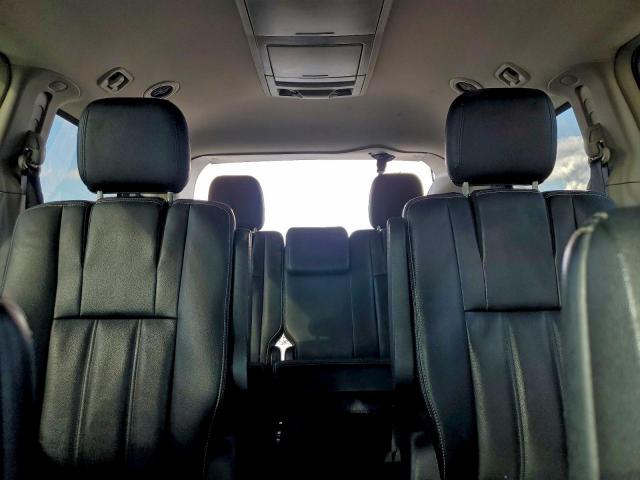 Chrysler Minivan Touring Image 7