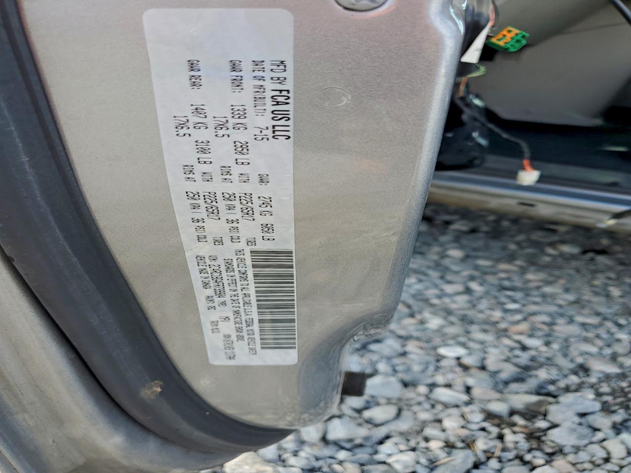 Chrysler Minivan Touring Image 11