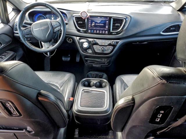 Chrysler Pacifica Touring L Plus Image 8