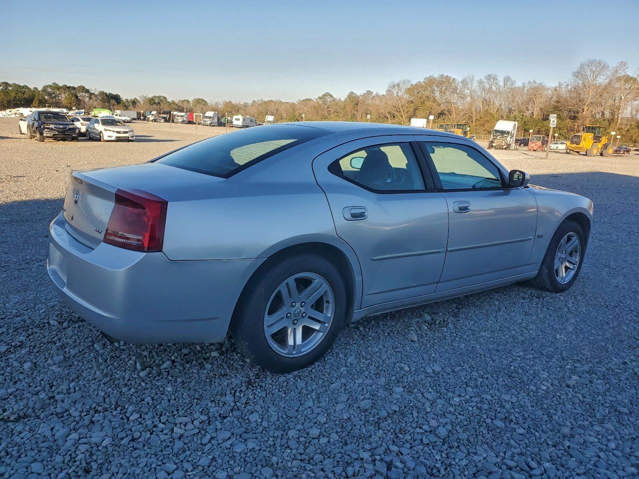 Dodge Charger Se Image 8