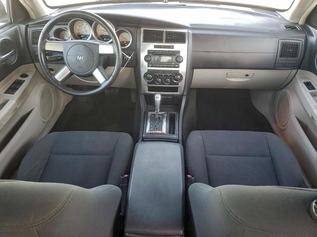 Dodge Charger Se Image 6