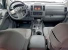 Nissan Frontier Crew Cab Le Image 6