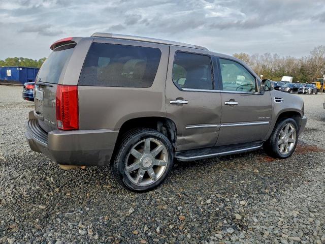 Cadillac Escalade Luxury Image 6