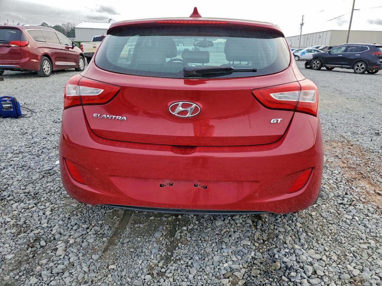 Hyundai ELANTRA Image 5