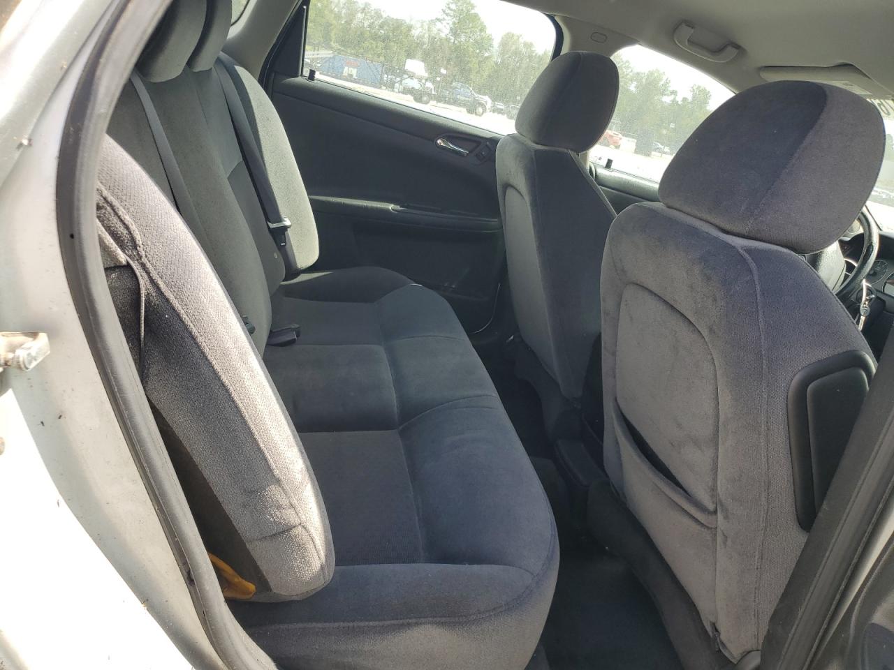 Chevrolet Impala Lt Image 7