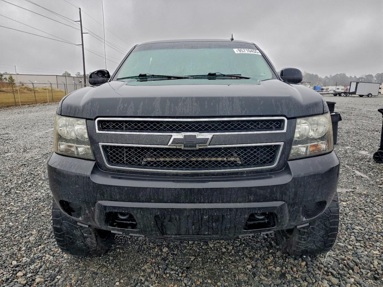 Chevrolet Avalanche Ls Image 6