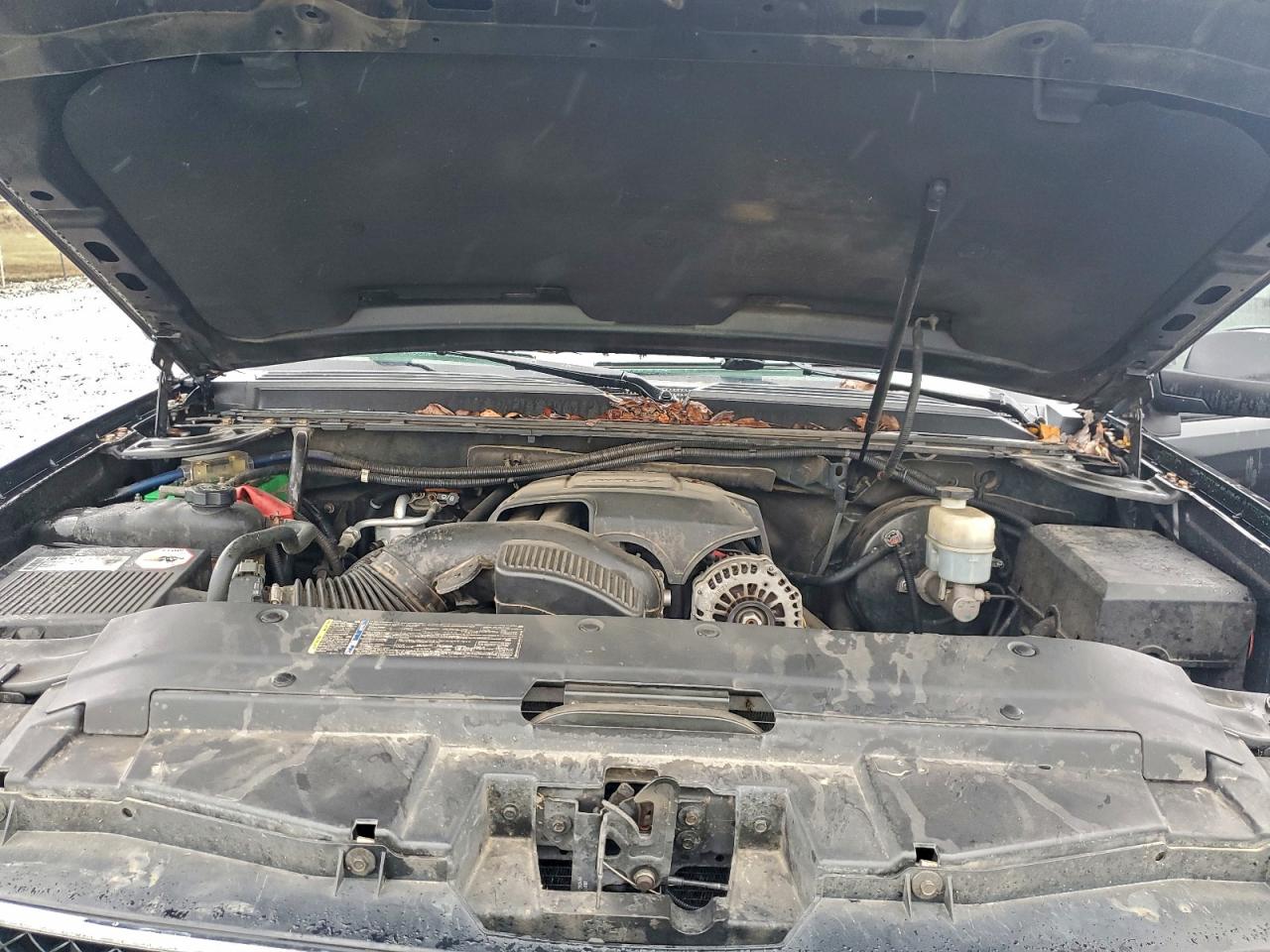 Chevrolet Avalanche Ls Image 10