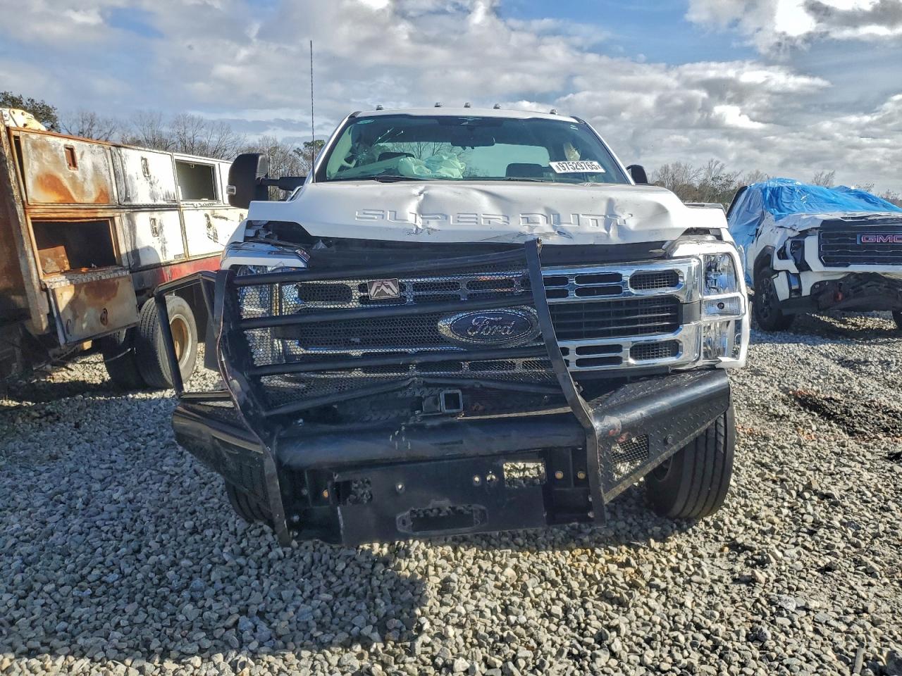 Ford F-600 Super Duty Image 10