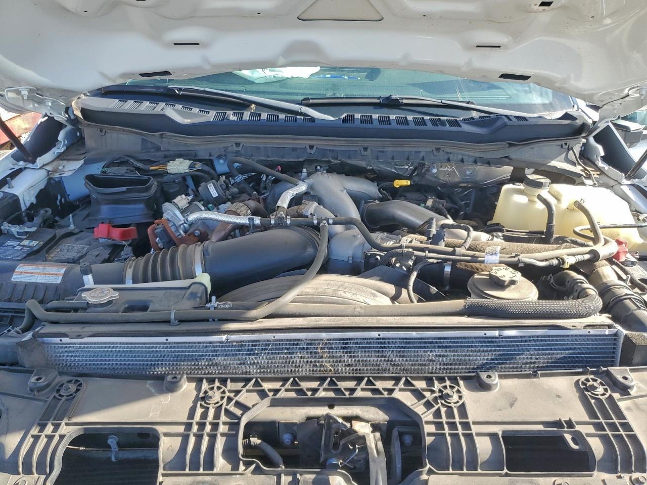 Ford F-600 Super Duty Image 7