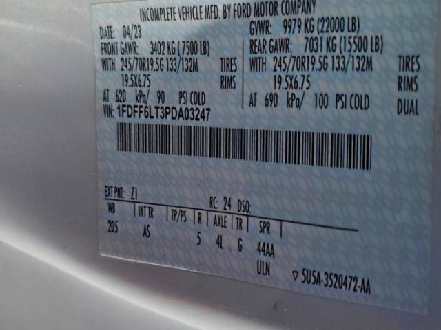 Ford F-600 Super Duty Image 4