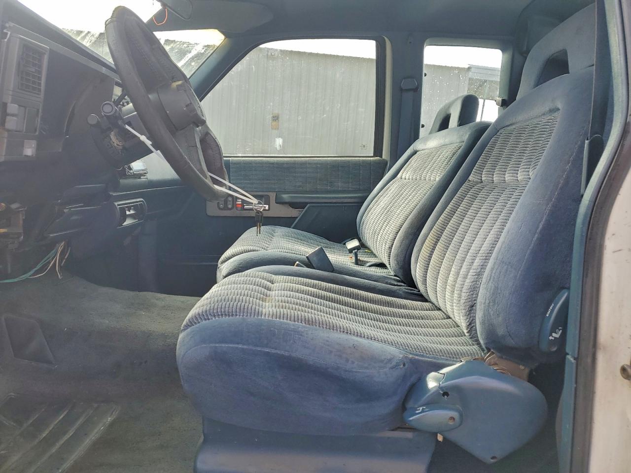 Chevrolet Gmt C1500 Image 7