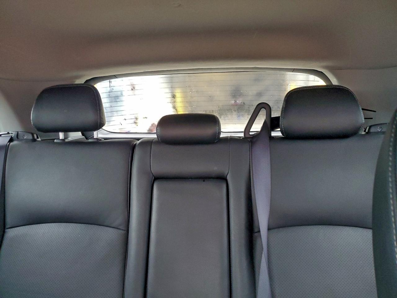 Mitsubishi Outlander Sel Image 11