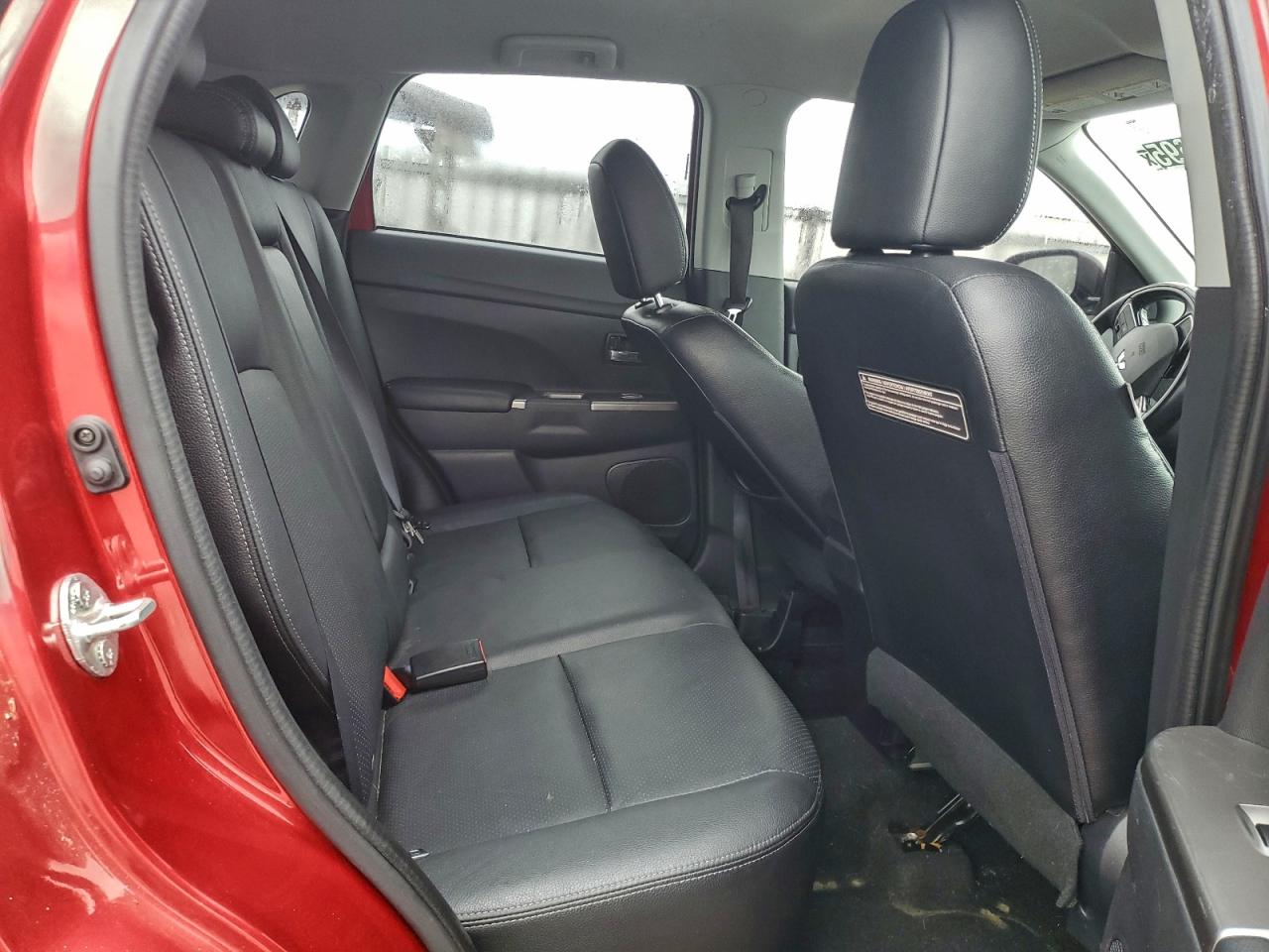 Mitsubishi Outlander Sel Image 4